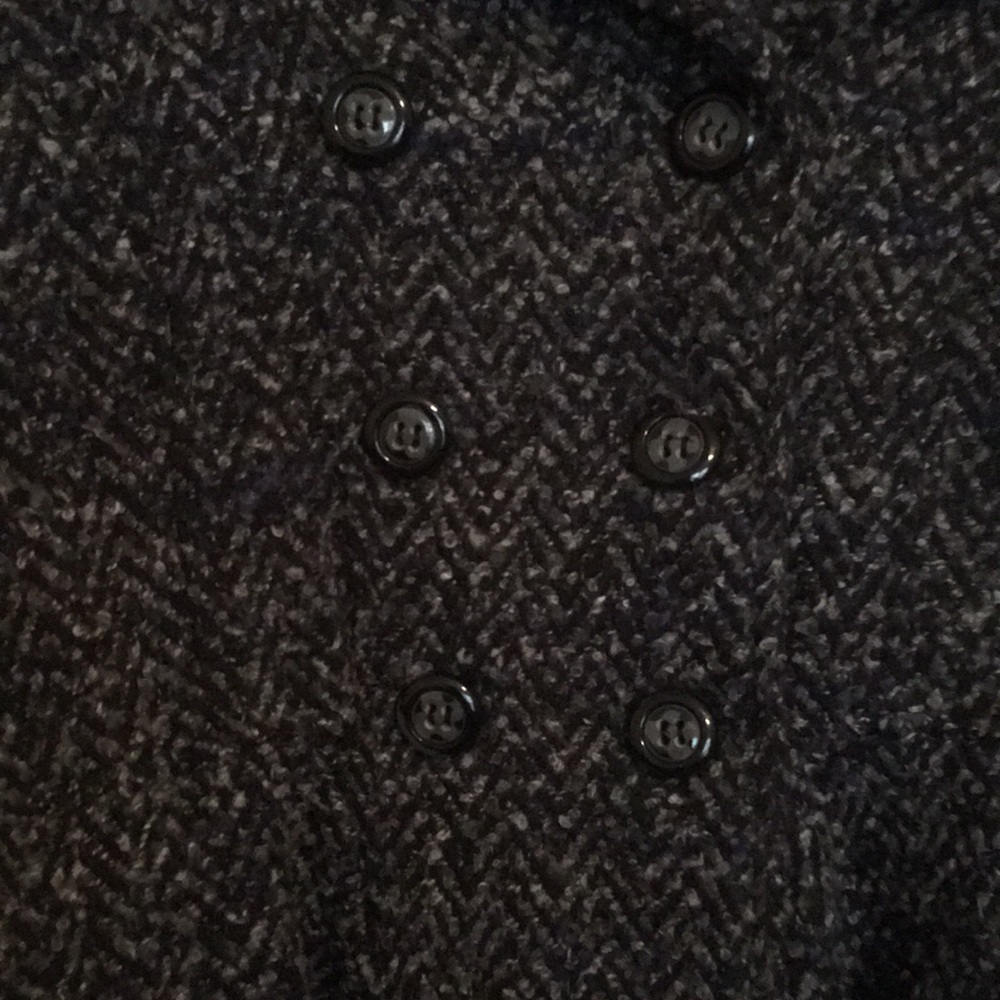 Coat - Picture 4 of 4